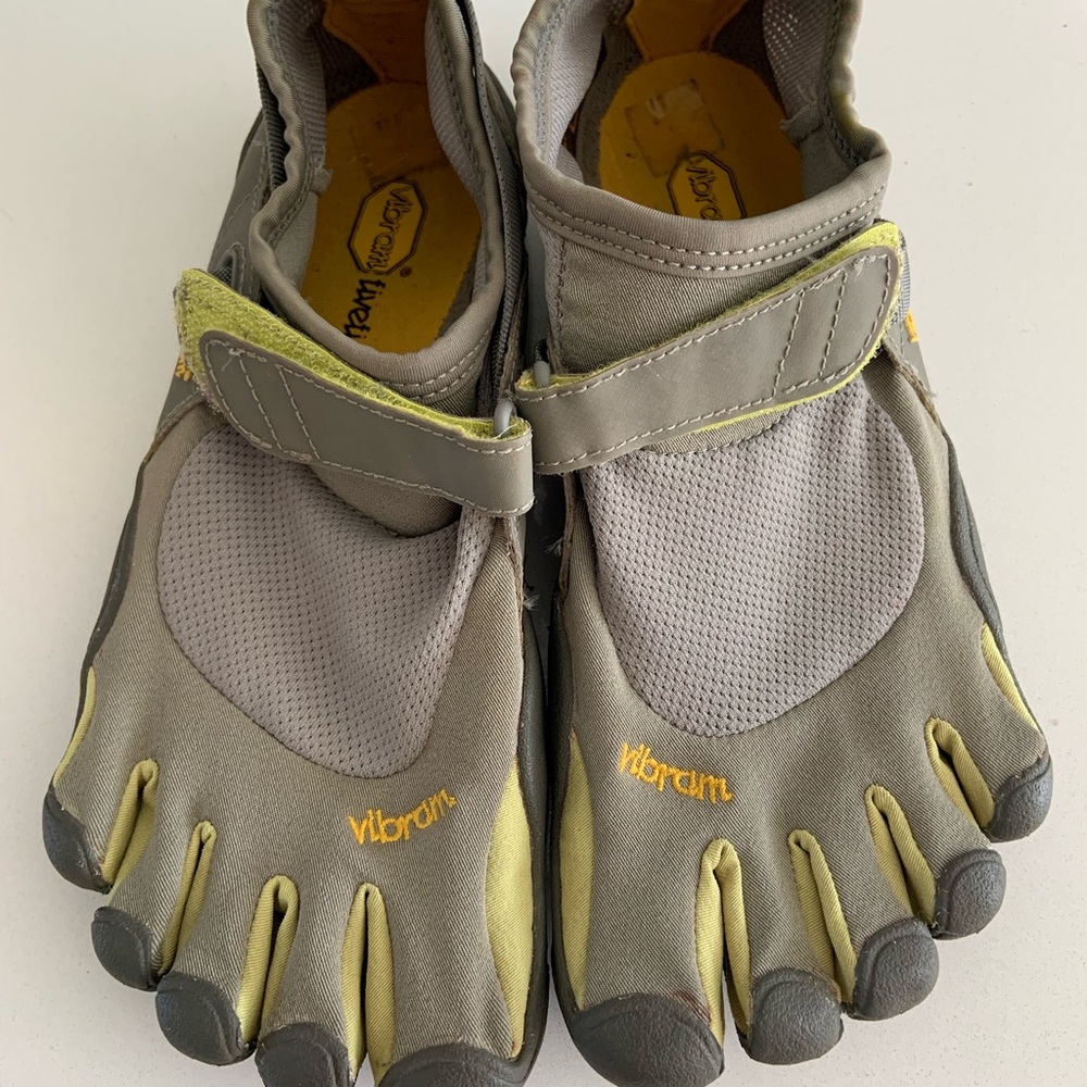 Vibram fivefingers water shoes